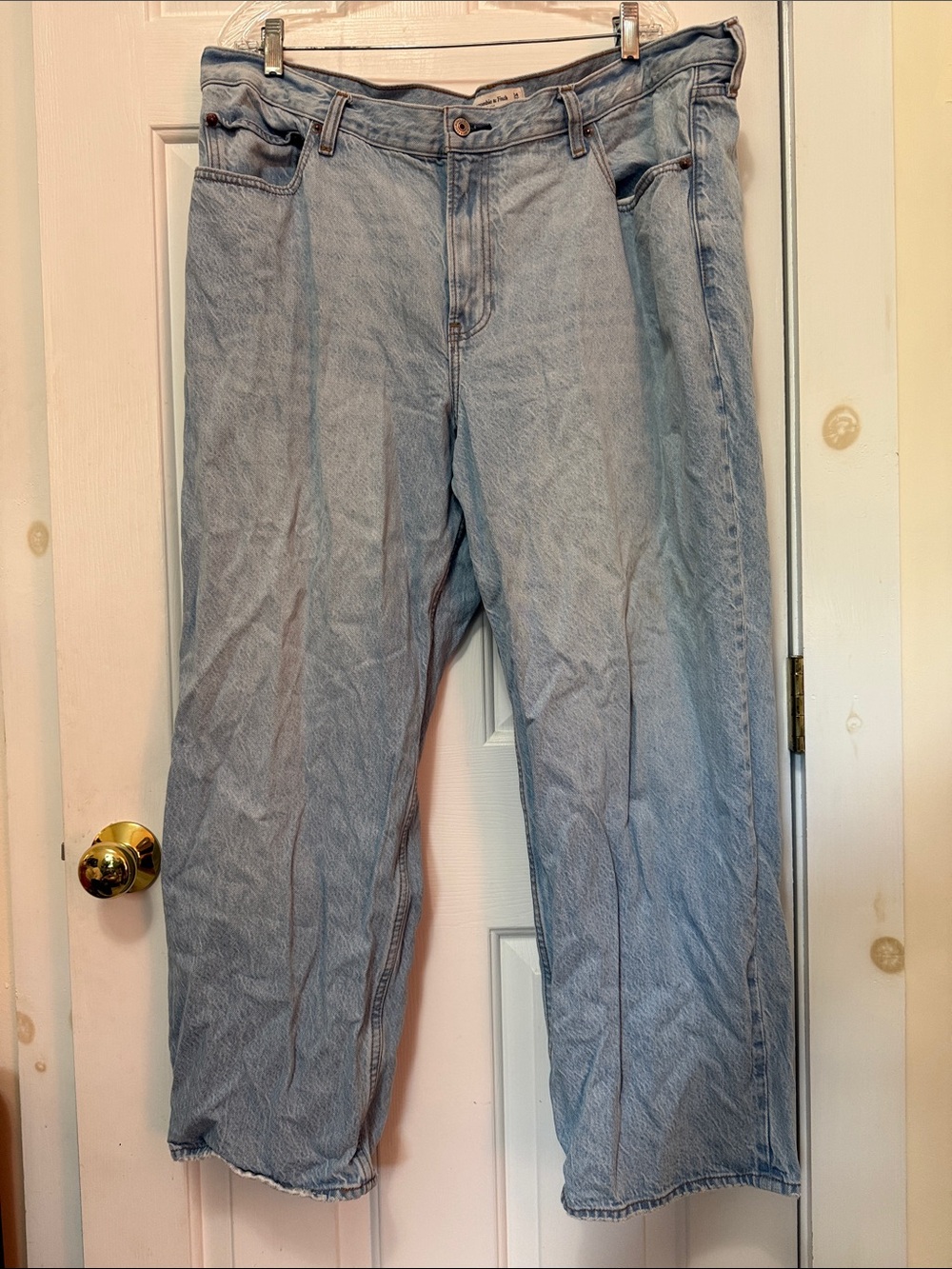 Abercrombie & Fitch Light Wash High-Rise Jeans